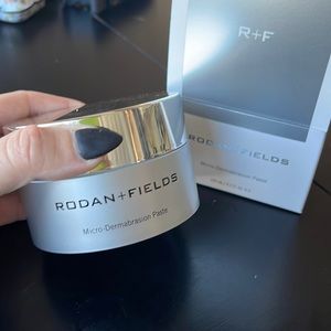 Rodan & Fields microdermabrasion paste